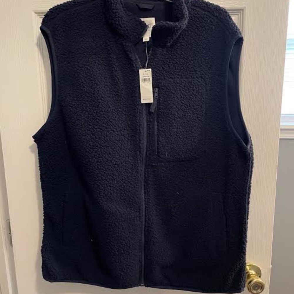 GAP Men's Fleece Vest